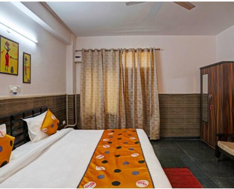 Hotel Aditya Residency Near Sector 63 Metro Station Νόιντα Εξωτερικό φωτογραφία